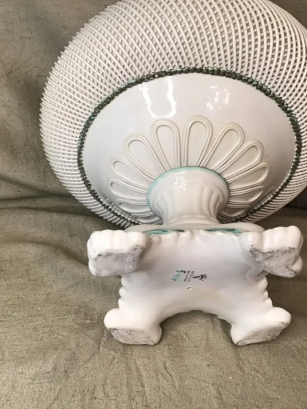 Vintage Capodimonte 70’s Ceramic Pedestal Centerpiece Bowl. 10” H